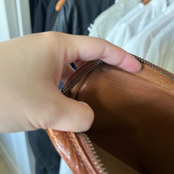 AUTHENTIC LOUIS VUITTON Monogram Brown Wristlet/Clutch Bag - Picture 9 of 17